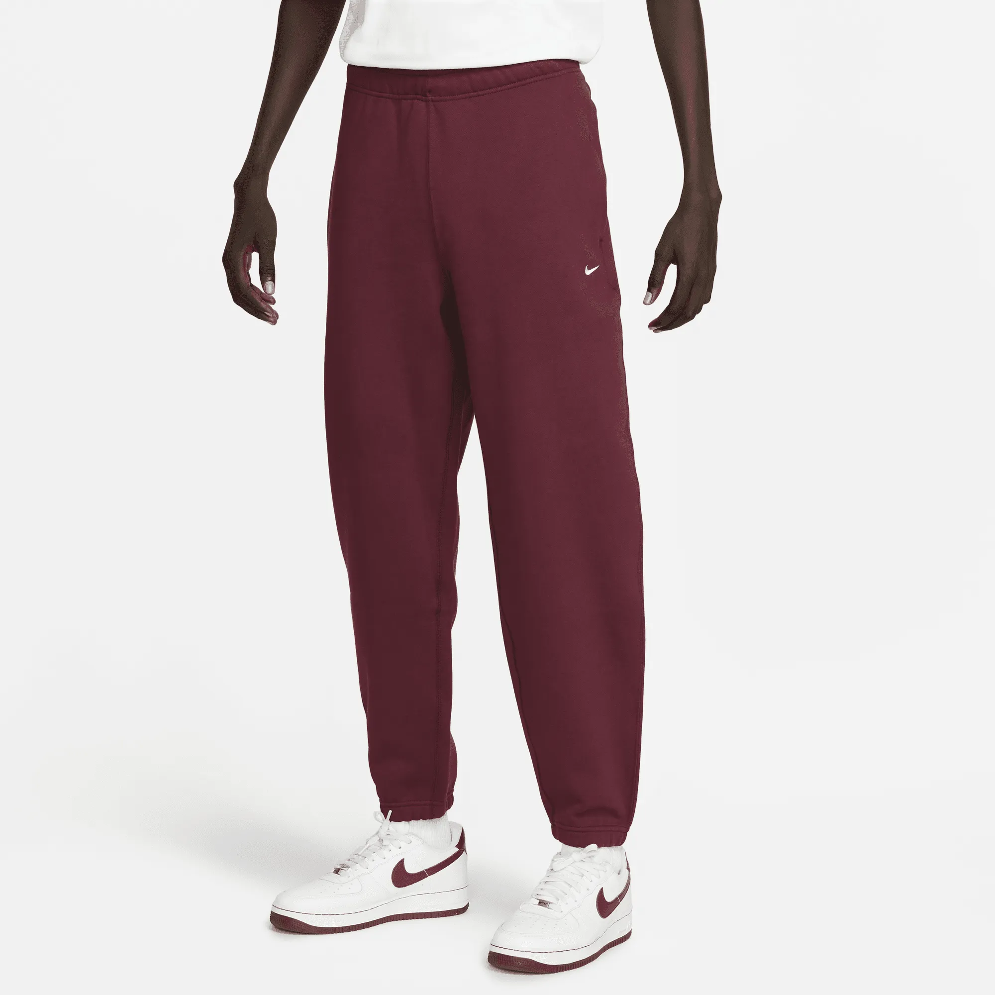 Nike Solo Swoosh Men's Burgundy Fleece Pants