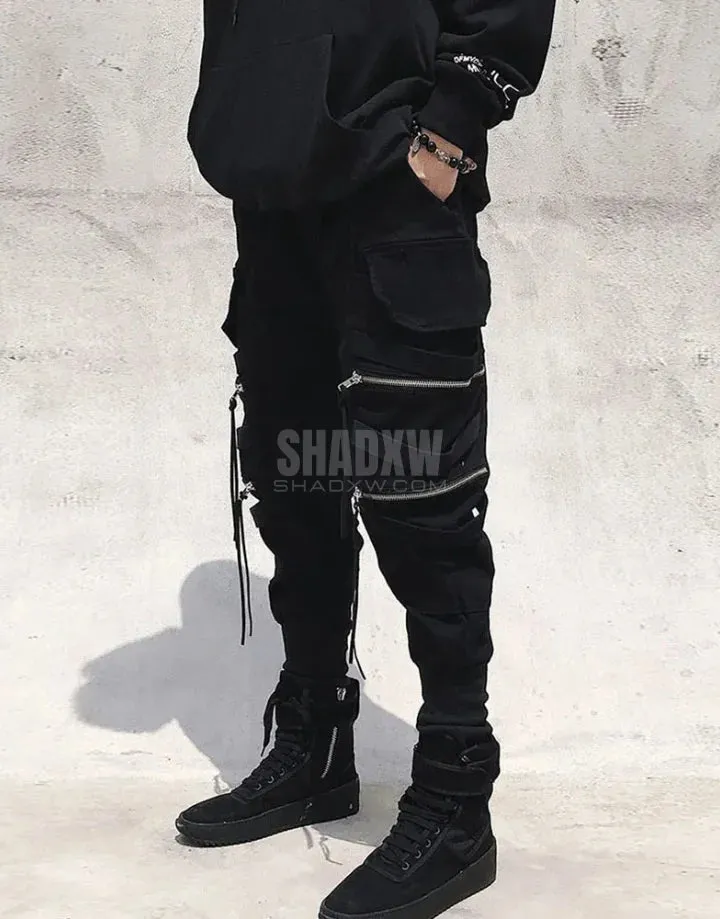 Tapered cargo pants techwear