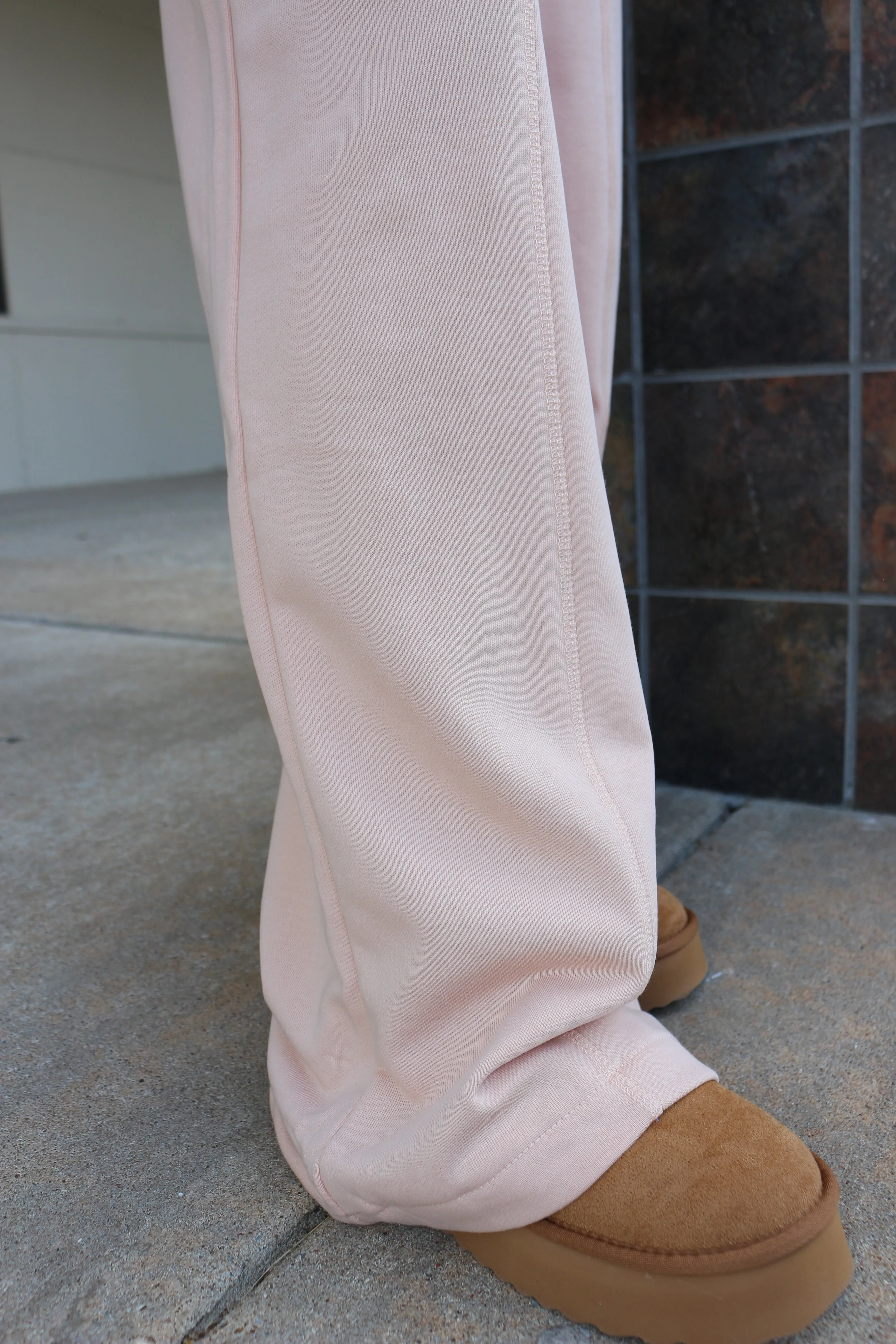 The Meridian Camellia Dusty Pink Southern Marsh Sweatpants